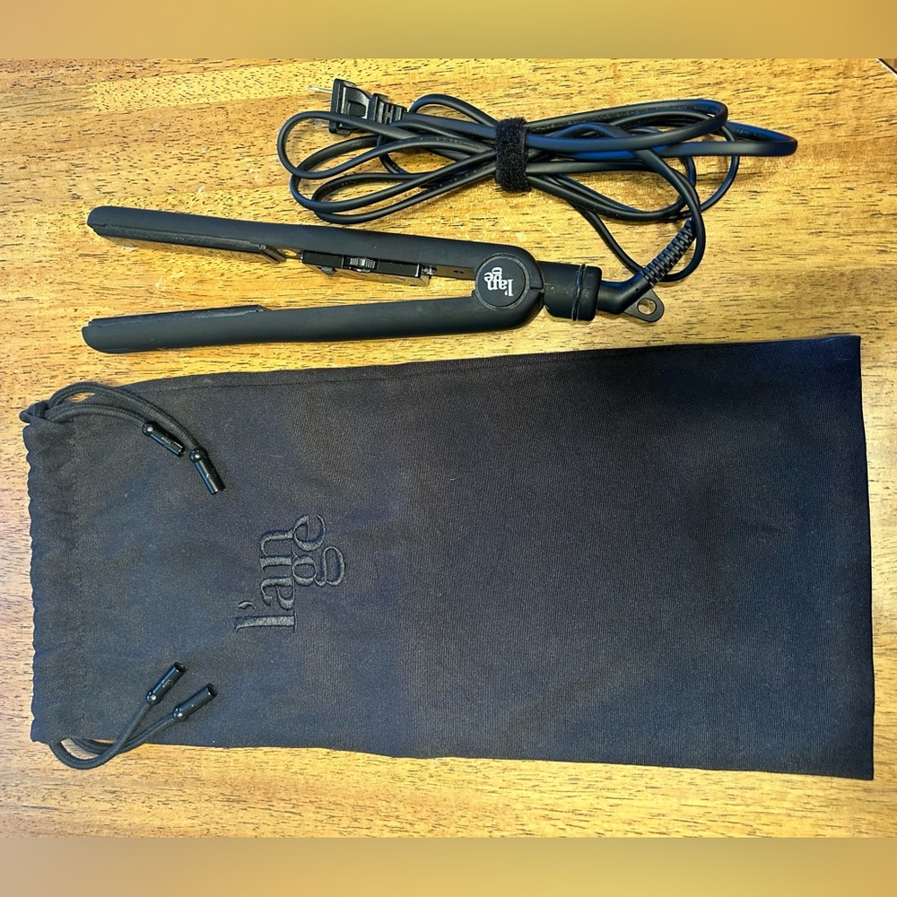L’ange Model HS035 100W 1” Hair Flatiron Black drawstring travel bag never used